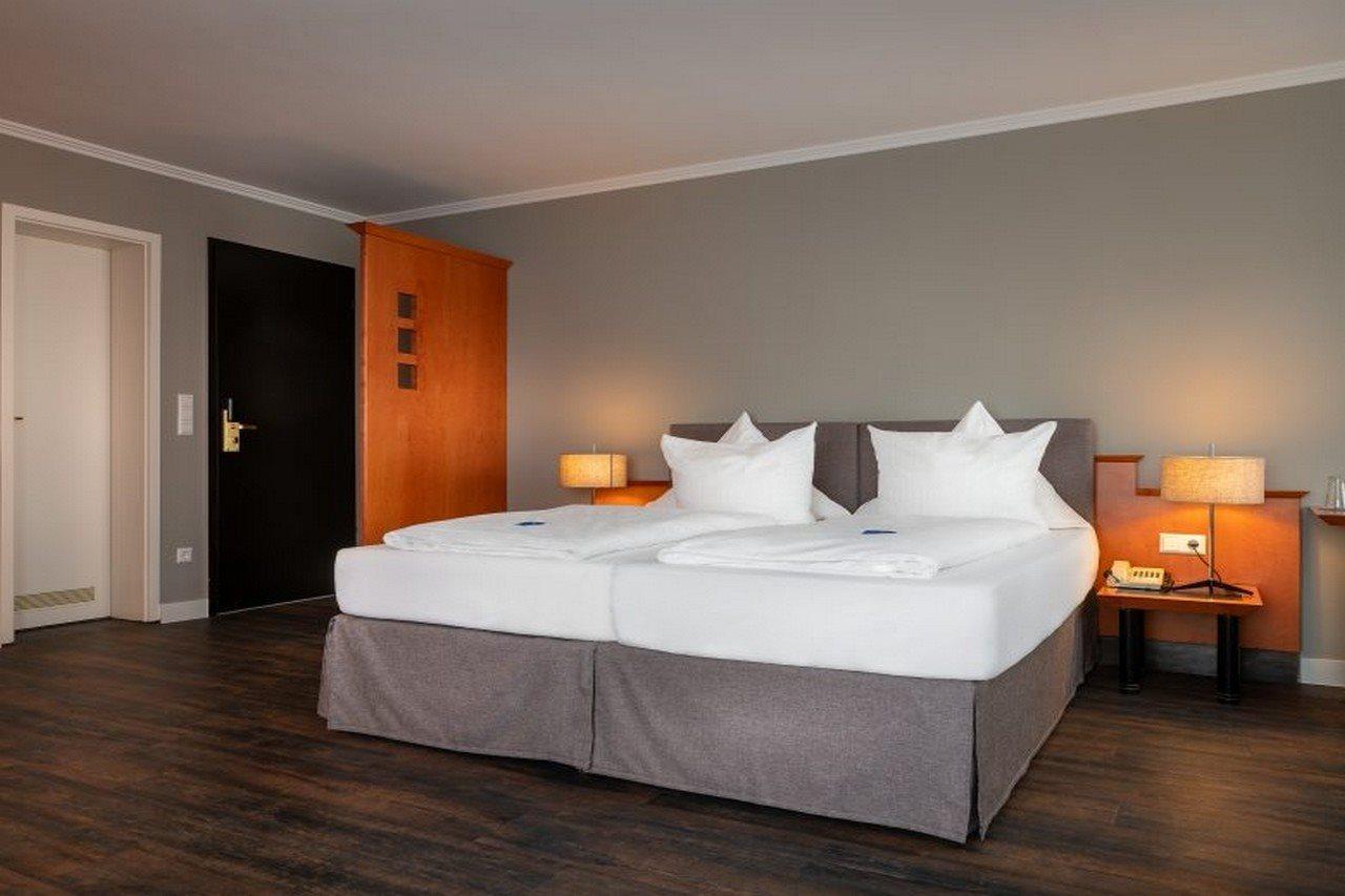 Best Western Hotel Goldenes Rad Friedrichshafen Exterior photo