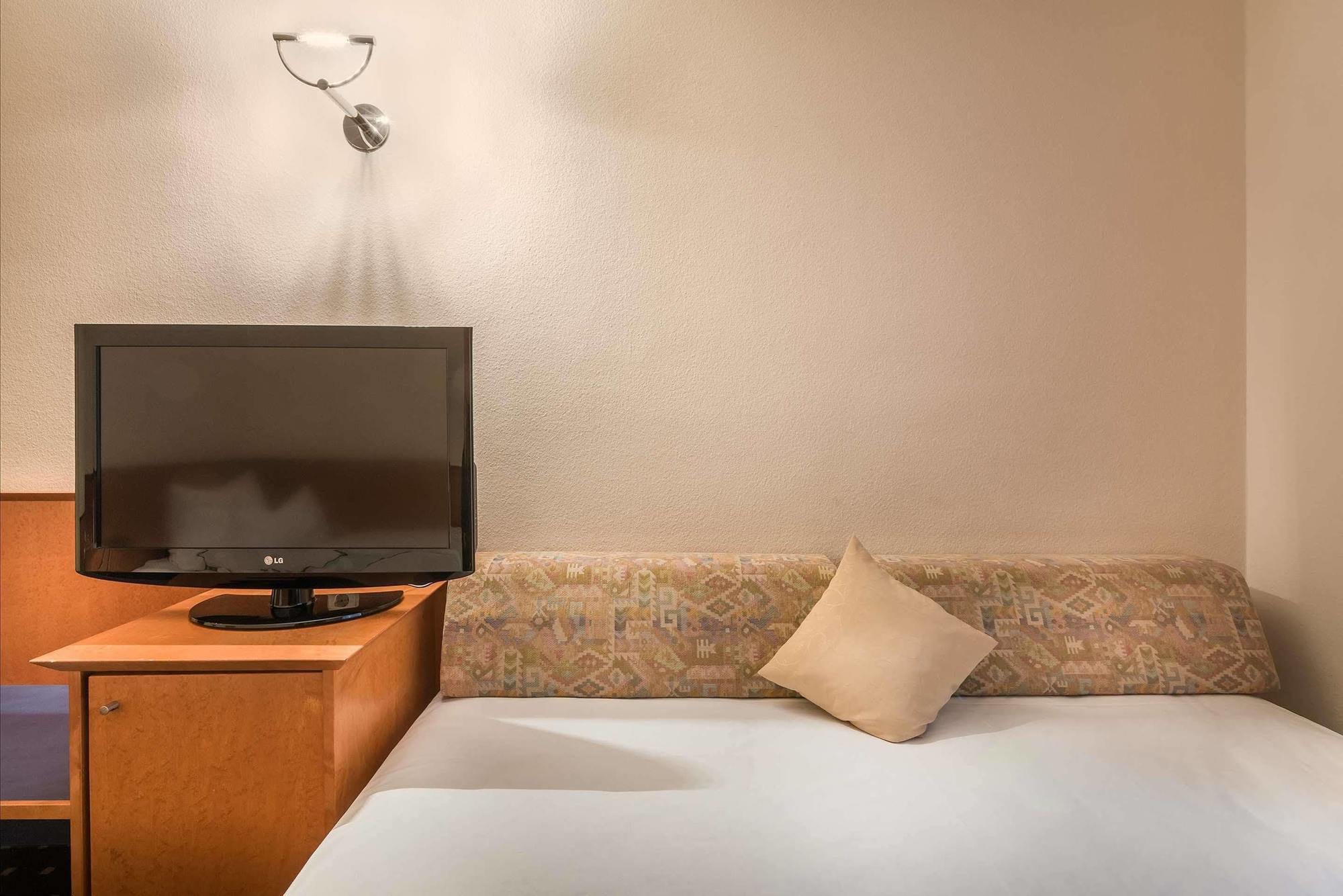 Best Western Hotel Goldenes Rad Friedrichshafen Exterior photo