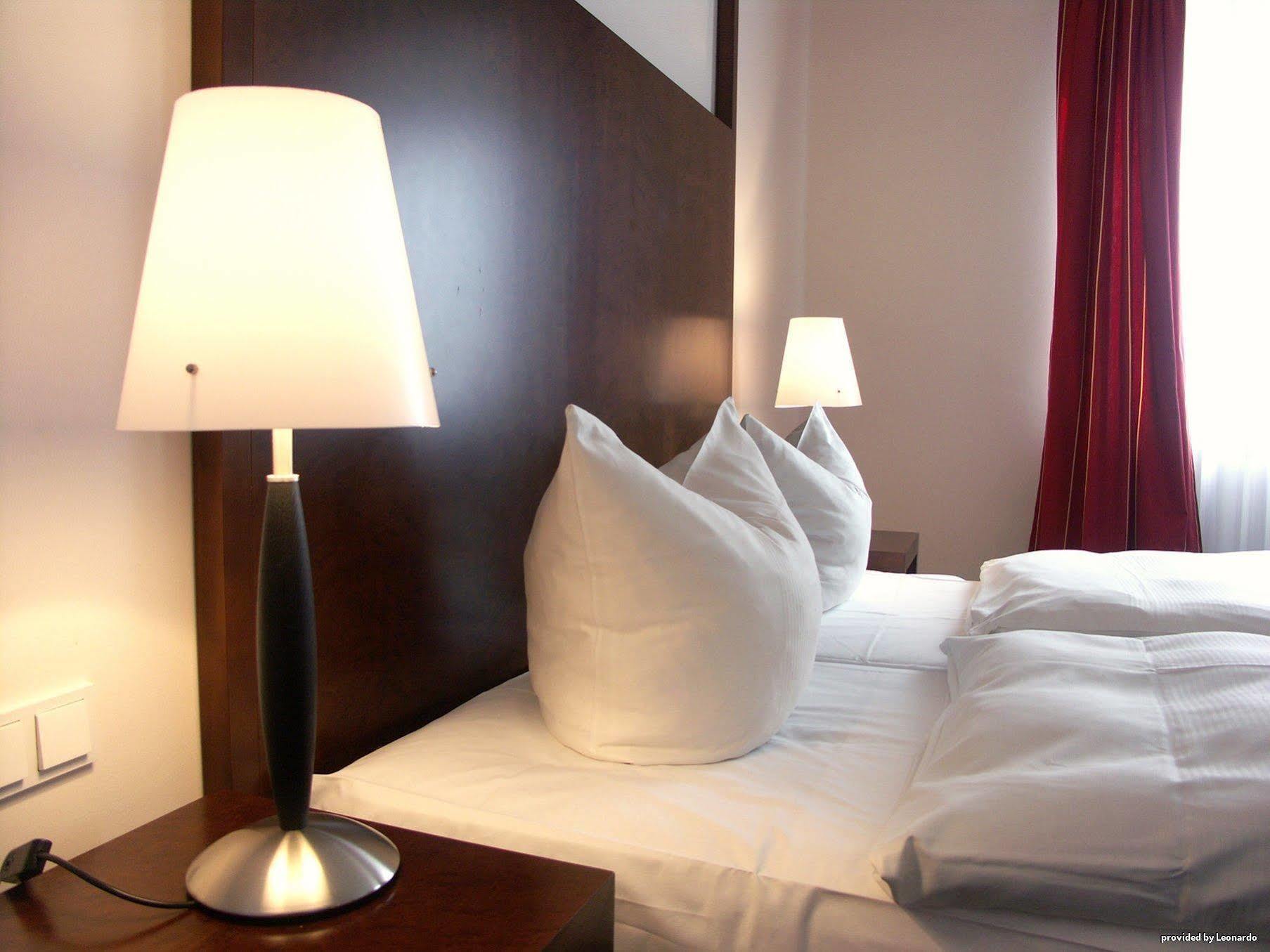 Best Western Hotel Goldenes Rad Friedrichshafen Exterior photo